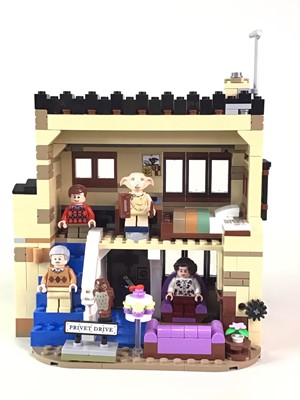 Lot 365 - LEGO HARRY POTTER 75968, '4 PRIVET DRIVE'