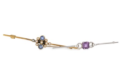 Lot 519 - THREE BAR BROOCHES