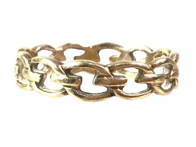 Lot 488 - LATTICE RING