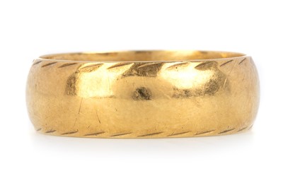 Lot 534 - WEDDING BAND
