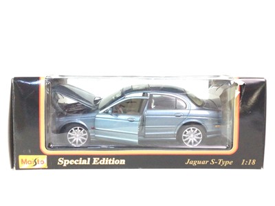 Lot 503 - MAISTO 1:18 SCALE JAGUAR S-TYPE (1999)