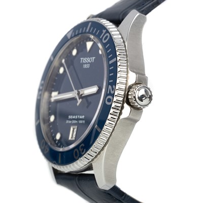 Lot 830 - TISSOT SEASTAR