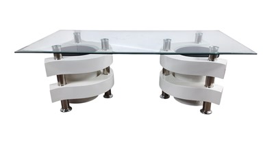 Lot 597 - CONTEMPORARY GLASS COFFEE TABLE