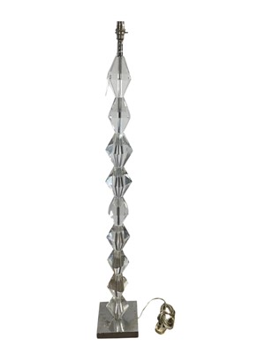 Lot 580 - GROUP OF FLOOR AND TABLE LAMPS