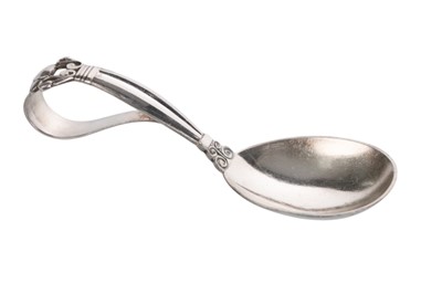 Lot 865 - SILVER CADDY SPOON