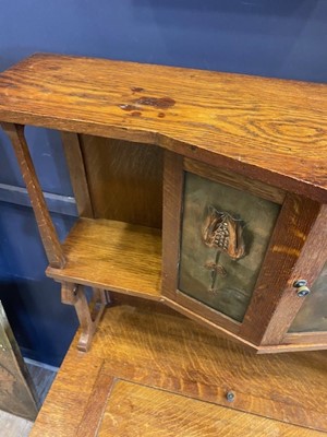 Lot 1362 - ARTS & CRAFTS OAK WRITING DESK