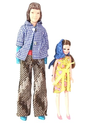 Lot 661 - COLLECTION OF VINTAGE DOLLS