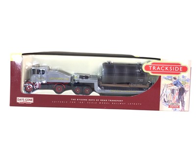 Lot 671 - COLLECTION OF DIECAST MODEL VEHICLES