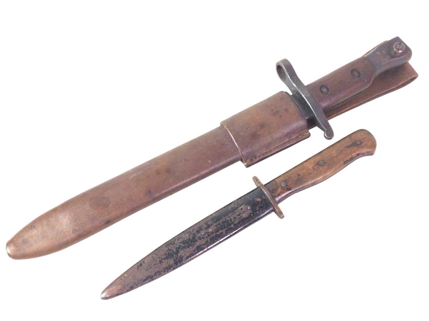 Lot 738 - WWII BAYONET
