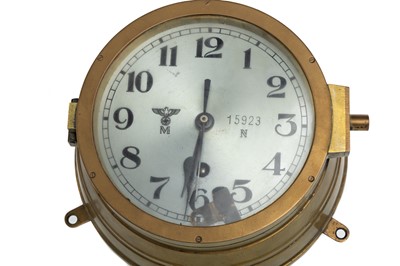 Lot 1050 - GERMAN KRIEGSMARINE U-BOAT BULKHEAD CLOCK