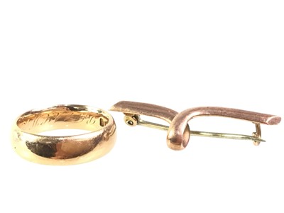 Lot 799 - WEDDING BAND