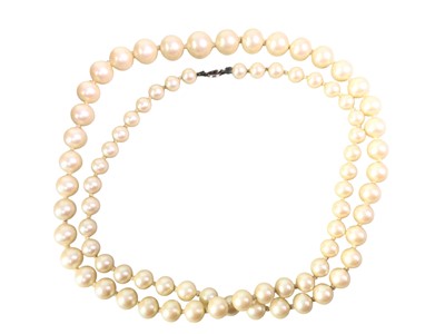 Lot 840 - COLLECTION OF COSTUME JEWELLERY