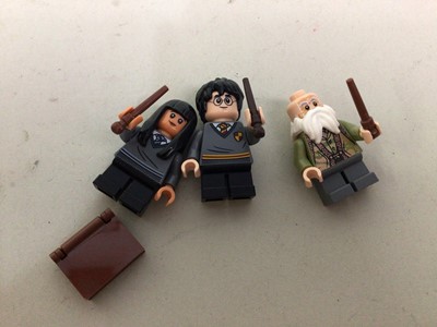 Lot 372 - LEGO HARRY POTTER CLASSROOM SETS