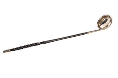 Lot 880 - GEORGE IV SCOTTISH SILVER HORN HANDLED SAUCE LADLE