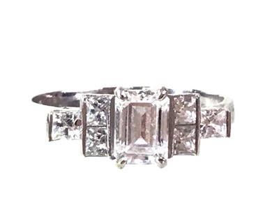 Lot 27 - CUBIC ZIRCONIA RING