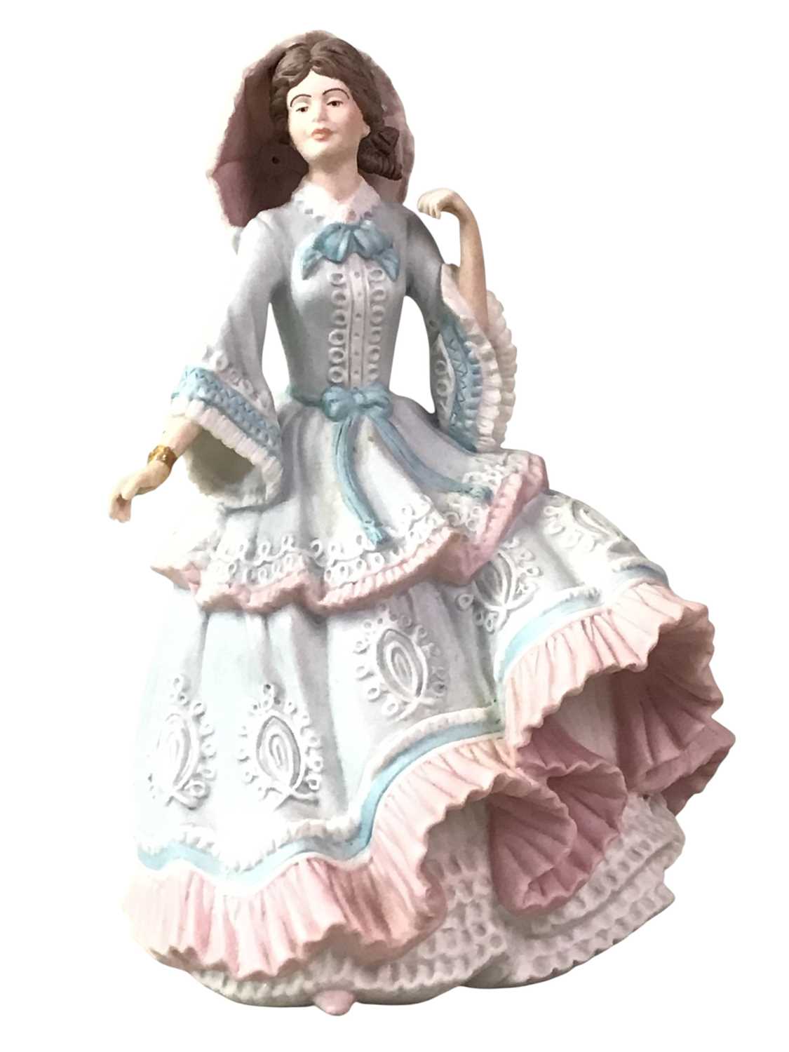 Lot 32 - GROUP OF PORCELAIN FIGURES