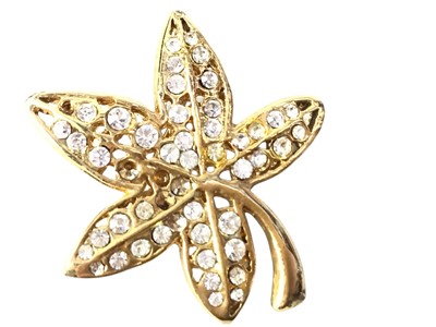 Lot 67 - GROUP OF COSTUME JEWELLERY