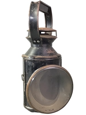 Lot 73 - COLLECTION OF VINTAGE LAMPS / LANTERNS