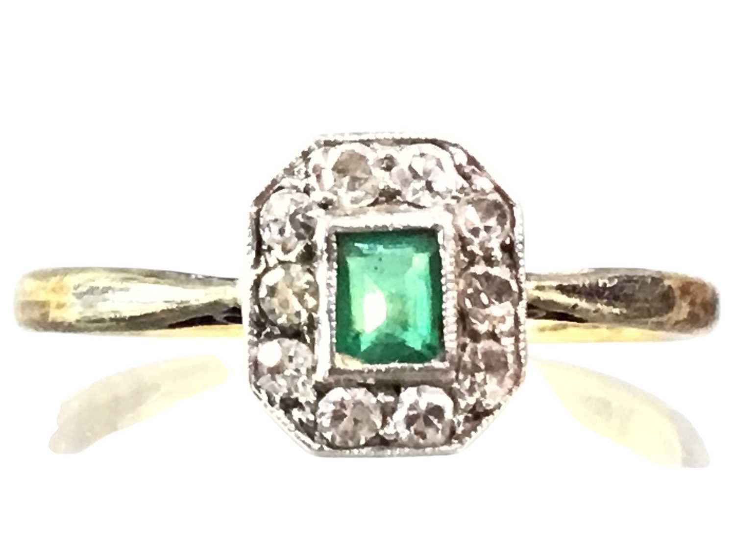 Lot 81 - EMERALD AND DIAMOND RING