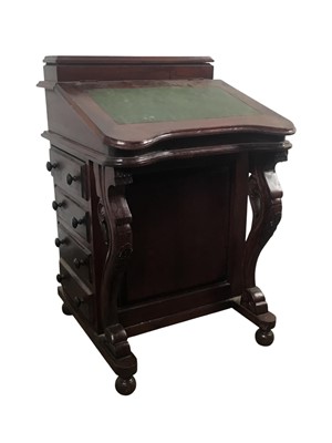 Lot 146 - REPRODUCTION MAHOGANY DAVENPORT