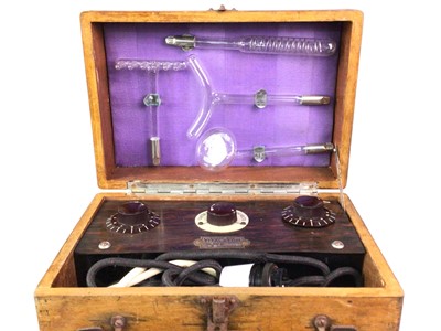 Lot 172 - VINTAGE BLOOD CIRCULATOR