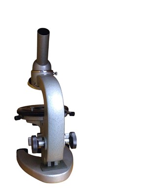 Lot 173 - MICROSCOPE IN BOX