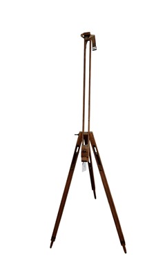 Lot 207 - FIELD SKETCHING EASEL