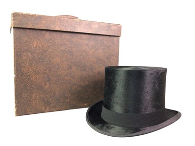 Lot 317 - TOP HAT