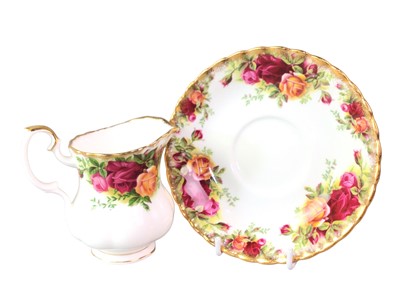 Lot 291 - LARGE GROUP OF ROYAL ALBERT OLD COUNTRY ROSES TEAWARE