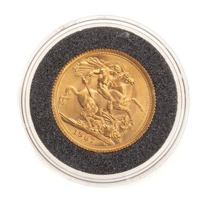 Lot 55 - ELIZABETH II GOLD SOVEREIGN