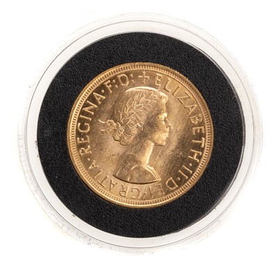 Lot 66 - ELIZABETH II GOLD SOVEREIGN