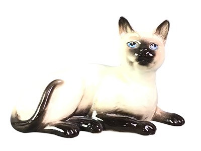Lot 355 - BESWICK FIGURE OF A CAT, 1559