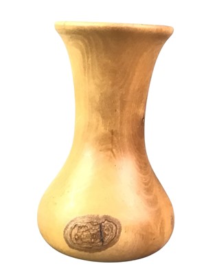 Lot 358 - GROUP OF TREEN ITEMS