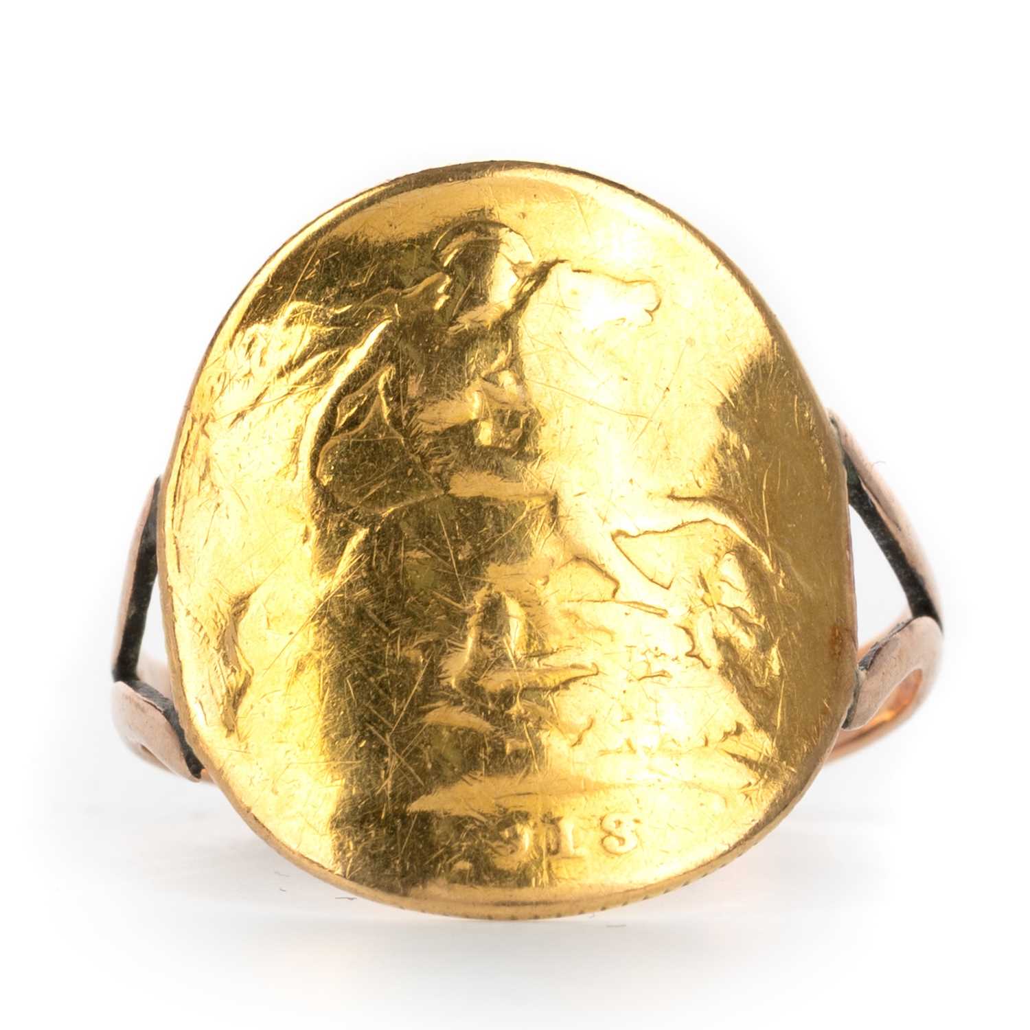 Lot 75 - GEORGE V GOLD HALF SOVEREIGN RING