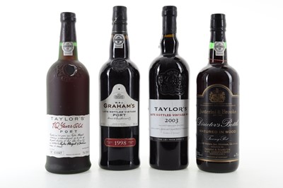 Lot 256 - 4 BOTTLES OF PORT