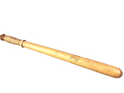 Lot 660 - GEORGE V SCOTTISH POLICE TRUNCHEON