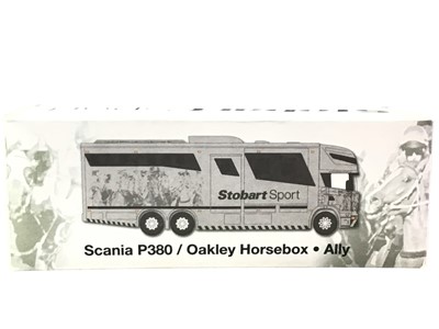 Lot 665 - COLLECTION OF DIECAST MODEL VEHICLES