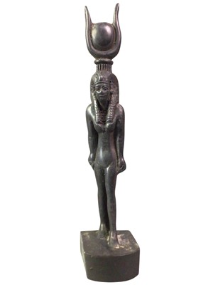 Lot 669 - SIX RESIN FIGURES