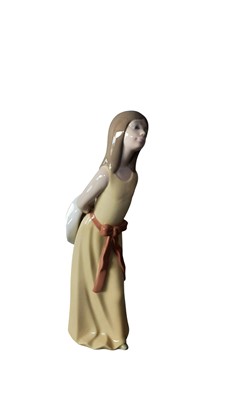 Lot 676 - TWO LLADRO CERAMIC FIGURES