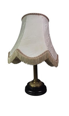 Lot 610 - VINTAGE BRASS TABLE LAMP