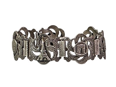 Lot 64 - GROUP OF COSTUME JEWELLERY