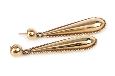Lot 612 - PAIR OF DROP EARRINGS