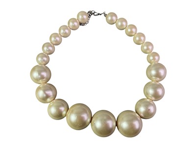 Lot 219 - GROUP OF COSTUME JEWELLERY