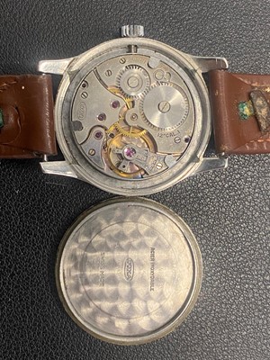 Lot 871 - DOXA