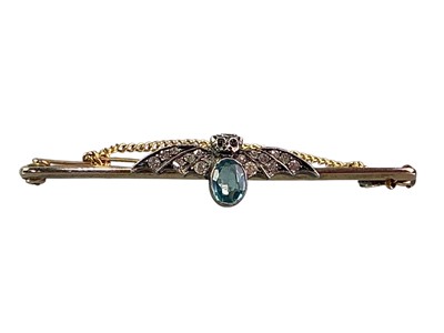 Lot 279 - ZOOMORPHIC GEM SET BAR BROOCH
