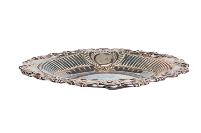 Lot 899 - LATE VICTORIAN SILVER DISH