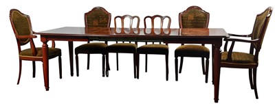 Lot 181 - REPRODUCTION MAHOGANY EXTENDING DINING TABLE
