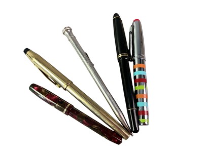 Lot 369 - FIVE VINTAGE PENS