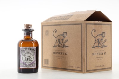 Lot 424 - 6 MONKEY 47 MINIATURES