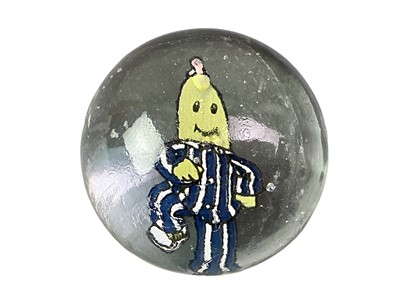 Lot 462 - LARGE COLLECTION OF GLASS MARBLES